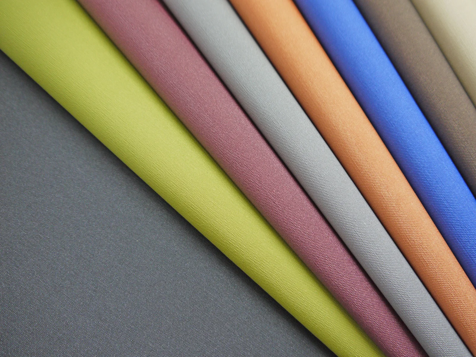 Outdoor fabrics suitable for all seasons