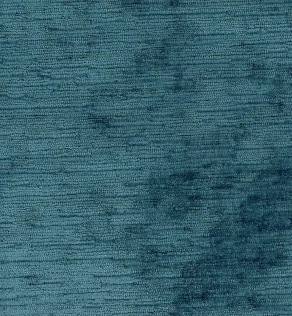 AMORE MYSTIC — Amore swatch